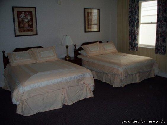 Cedar Point Hotel Breakers Sandusky Room photo